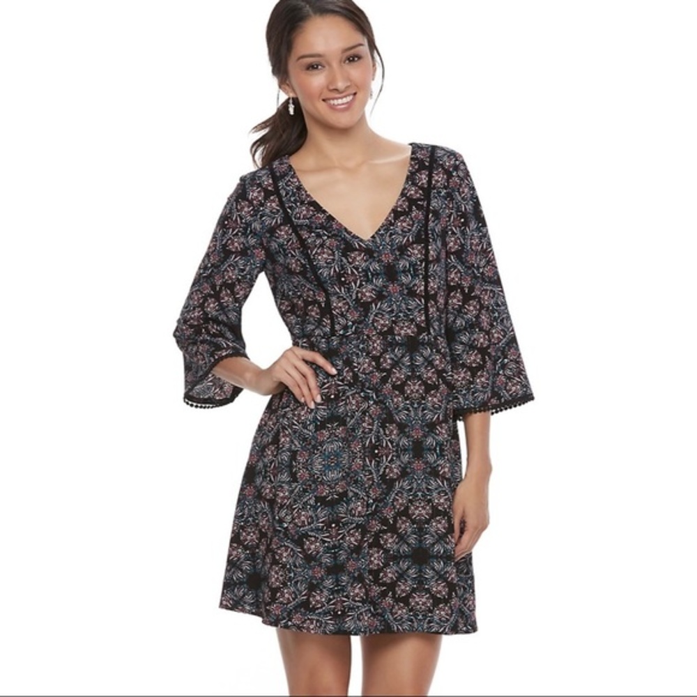 As U Wish Bell Sleeve Embroidered Floral Dress Small